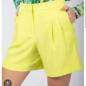 NWT Vera Moda Limeade Summer Pleat Shorts Sz 2